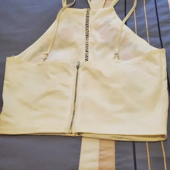 Top - Picture 1 of 2